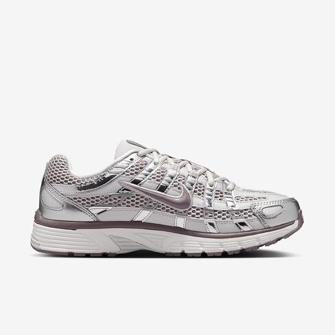 Nike Women's Sneaker in Saudi Arabia