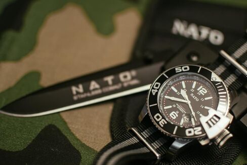 NATO® MIL‑Diver Automatic Tactical Watch – 45mm Stainless Steel Diver Watch, Miyota 8215 Movement, 100M Waterproof, Luminous Dial, Screw-Down Crown, Strap Included – Military-Grade Men’s Watch in Saudi Arabia