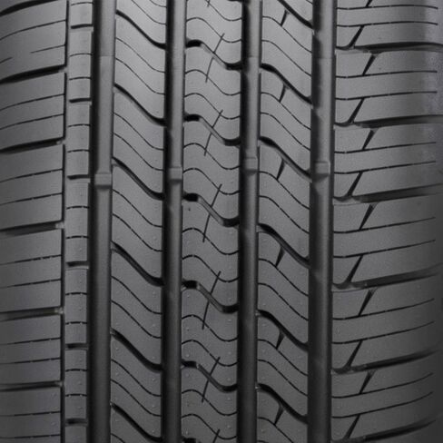 GT Radial Maxtour LX طوال الموسم 235/65R18 106V إطار الركاب in Saudi Arabia