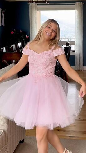 Sparkly Lace Applique Homecoming Dresses for Teens Short A-Line Puffy Glitter Tulle Formal Prom Dress in Saudi Arabia
