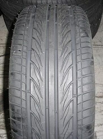 Delinte D7 245/35R20XL 95W BSW in Saudi Arabia