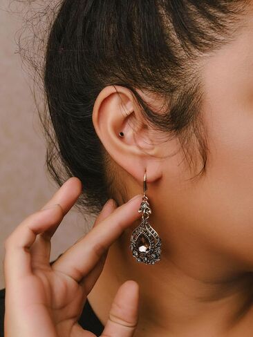 MINACHI Bohemian Antique Style Flower Pattern Gold-Toned Alloy Black Stone Drop Earrings for Women in Kuwait