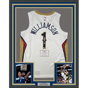تأطير موقعة/موقعة Zion Williamson 33x42 New Orleans Pelicans White Swingman Nike Nike Basketery Jersey Coa in Saudi Arabia