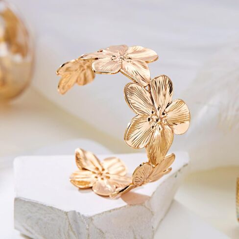 Vintage Flower Butterfly Bracelet Chunky Gold Cuff Bracelets for Women Wide Open Cuff Bangles Statement Bracelet Jewelry Hollow Wide Cuff Bracelet in Saudi Arabia
