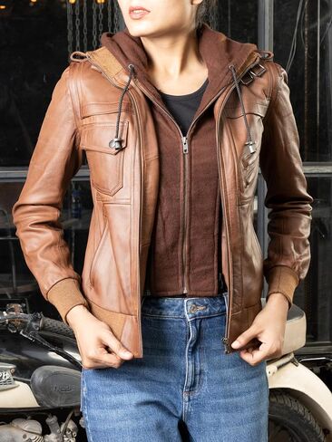 Jild Real Leather Gacket Women With Residable Leather Cood - Slim Fit Design Ladies Biker Ricercycle Scedcy in Kuwait