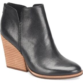 KORK-EASE Women's Chandra II Leather Ankle Bootie in Kuwait