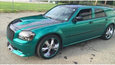 Avery SW900-796-S Gloss Dark Green Pearl 3in × 5in (حجم العينة) فيلم Wrap Supreme Vinyl Car Wrap in Kuwait