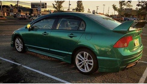 Avery SW900-796-S Gloss Dark Green Pearl 3in × 5in (حجم العينة) فيلم Wrap Supreme Vinyl Car Wrap in Kuwait