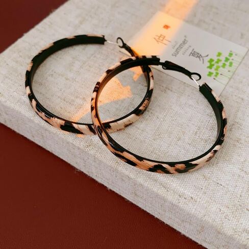 Leopard Print Earrings Large Hoop Circle Earrings for Women Vintage Animal Print Earrings Black Chunky Big Round Huggie Hoops Earrings Fashion Statement Earrings in Saudi Arabia