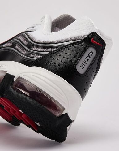 Nike Men's Low-Top Sneakers in Saudi Arabia