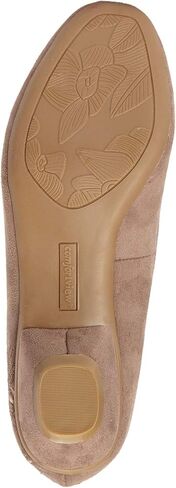 Comfortview Women's Wide Width The Pixie Pump in Saudi Arabia