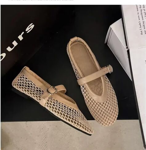 أحذية شبكات شبكات الباليه للنساء حزام مشبك ماري جين فلاتس in Kuwait