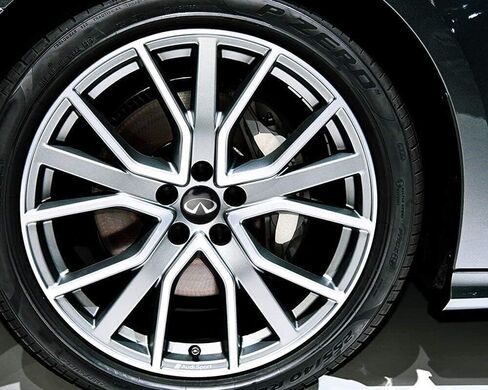 4 PCS تعيين 65 مم Infiniti Emblem Wheel Center Center Cops Cover Cover مع 4 PCS صمام الإطارات COPS COPS in Saudi Arabia