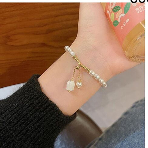 Choistily Pearl Bracelets for Women Cream White Pearl Bracelet Pearl Beaded Bracelets Trendy Boho Baroque Pearl Bracelet Gold Pearl Bracelet Minimalism Bracelets Pearl Jewelry for Teen Girls in Saudi Arabia