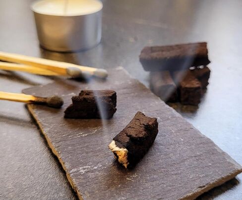 Irish Turf/Peat Incense Set with Burner - 8pcs - The Authentic Smell of Ancient Ireland - Irish Gift Idea in Saudi Arabia
