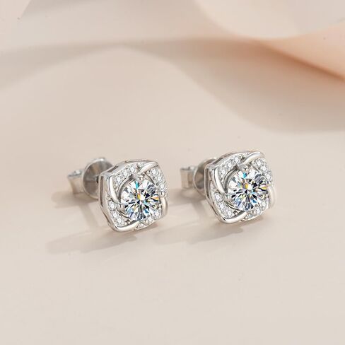 14K Gold 0.5ct D-color Round Cut Brilliant Camellia Diamond Stud Earrings for Women, Great for Gifting on Special Occasions like Engagement (White Gold) in Saudi Arabia