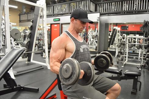 كمال الأجسام العضلات Stringer y Back Tank Top ، ورفع القميص للصالة الرياضية in Saudi Arabia
