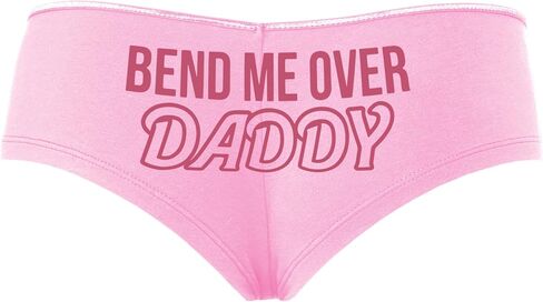Knaughty Knickers ينحنيني على Daddy - Subsivive Kinten - DDLG Play Pink Boyshort Banties مع تصميم البالغين in Kuwait