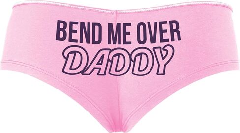 Knaughty Knickers ينحنيني على Daddy - Subsivive Kinten - DDLG Play Pink Boyshort Banties مع تصميم البالغين in Kuwait