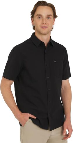 Quiksilver Men's Men's Premium Cotton Short Button Button Down Seersucker Shirt in Saudi Arabia