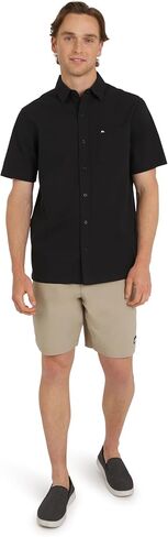 Quiksilver Men's Men's Premium Cotton Short Button Button Down Seersucker Shirt in Saudi Arabia