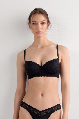 Woman's Sofia Lace Balconette Bra in Kuwait