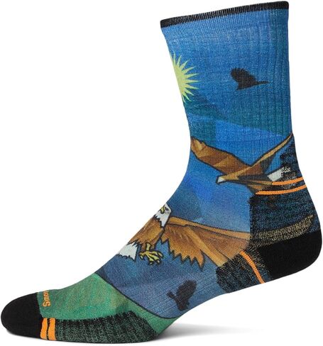 Smartwool Men's Menike Hike Cushion Cushion Eagle Print Crew Socks in Saudi Arabia