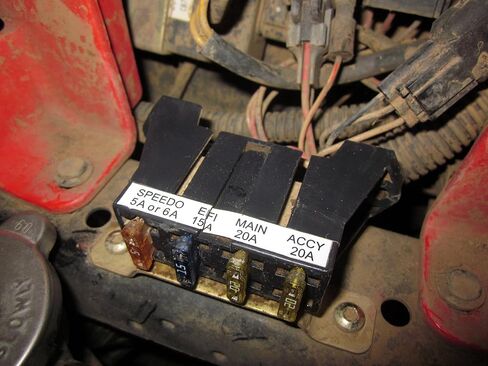 Polaris Sportsman Ranger 700 800 Fuse Holder Fuse Block in Saudi Arabia