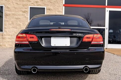 IJdmtoy OE-Spec Red Lens Full LED Trunk LID Third Brake Light Bar Assembly متوافق مع BMW 2010-2013 E93 3 SEIES قابلة للتحويل فقط in Saudi Arabia