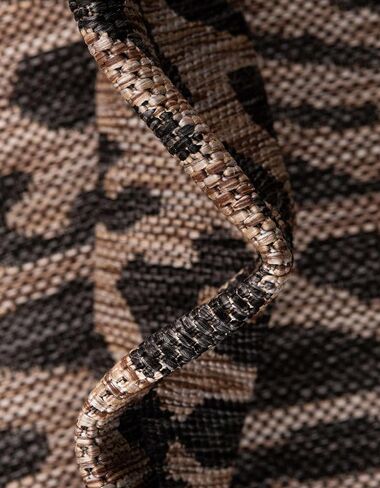 Unique Loom Outdoor Safari Collection Area Rug - Samburu (6' 1" x 9' Rectangle Natural/Light Brown) in Saudi Arabia