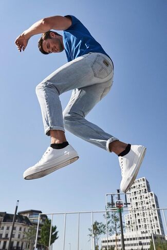 Falke Men's Classic in Saudi Arabia