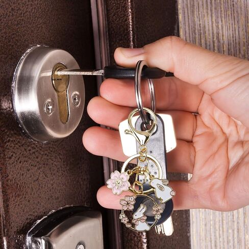 2 قطعة سلسلة مفاتيح رائعة على شكل أرنب لطيف على شكل أرنب سلسلة مفاتيح معدنية على شكل قطرة زيت مع زهر أرنب وزهر الكرز لحقيبة الظهر/سلسلة المفاتيح/المحفظة/المحفظة in Kuwait