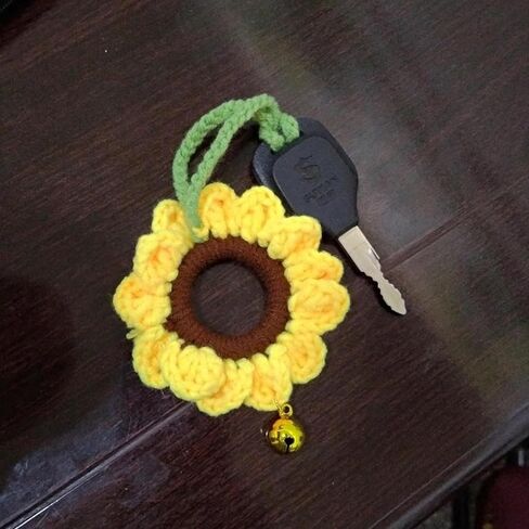 2Pcs Sunflower Flower Car Mirror Hanging Accessories,Cute Daisy Car Accessories for Women,Crochet Sunflower Car Rearview Mirror Hanging Ornament with Bell,Hand Knitted Car Pendant,Car Interior Decor in Saudi Arabia