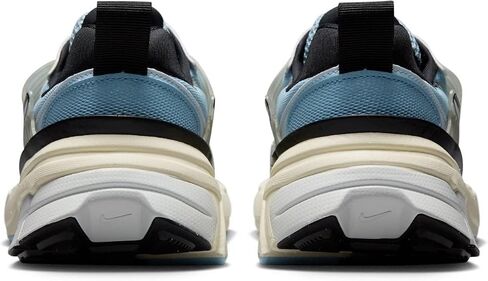 حذاء Nike V2K Run Premium (HF4305-072، عظم فاتح/ساندريفت/فيوتيك/فضي معدني) مقاس 8 in Saudi Arabia