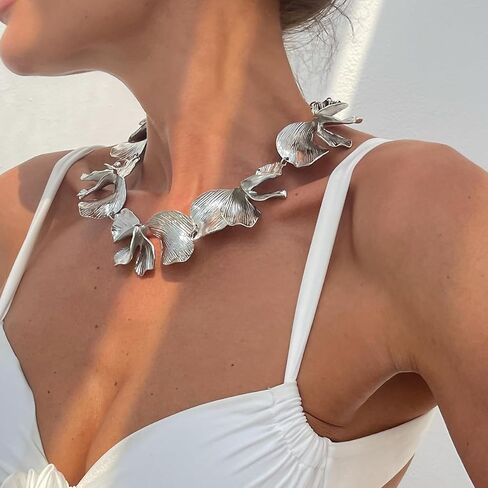 Chunky Gold Statement Necklace for Women Irregular Geometric Large Flower Necklaces Sectored Petals Jewelry Summer Beach Accessory in Saudi Arabia