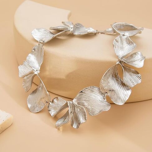 Chunky Gold Statement Necklace for Women Irregular Geometric Large Flower Necklaces Sectored Petals Jewelry Summer Beach Accessory in Saudi Arabia