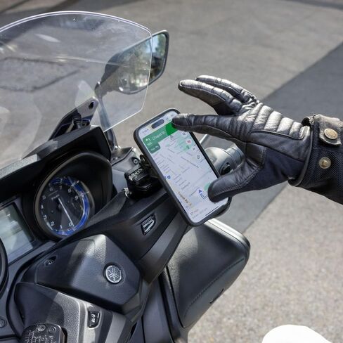 Quad Lock Brake Reservoir Motorcycle Phone Mount with Vibration Dampener and MAG Phone Case for Galaxy S25 Ultra in Saudi Arabia