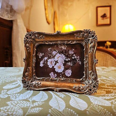 4x4 Small Vintage Picture Frame, Antique Bronze Gold Ornate Square Photo Frame, Wall Hanging or Tabletop Display, Decorative Floral Design Retro Home Decor, Photo Gallery Art in Kuwait