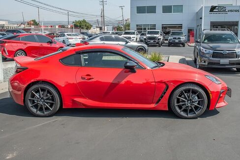 استبدال لعام 2022-سوبارو BRZ | Toyota GR86 EOS Visors JDM Clip-On Style Smoke Side Side Side Deplectors Rain Rain Guard DWV-V248 in Saudi Arabia