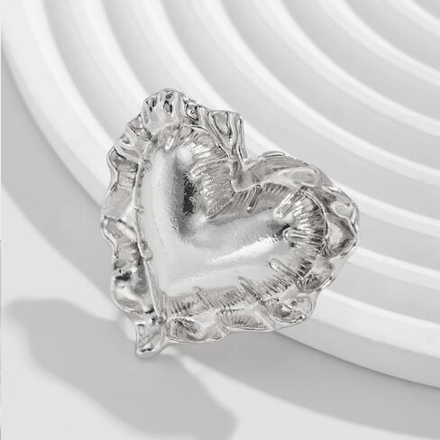 Exaggerated Large Heart Ring for Women Chunky Gold Puffy Love Heart Statement Rings Aesthetic Pleated Polished Ring Party Valentine's Day Jewelry Gift in Saudi Arabia