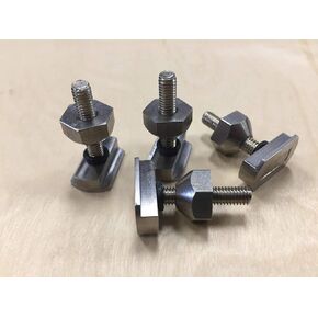 Universal Hydrofoil Attachment Hardware