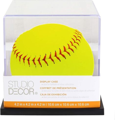 علبة عرض بلاستيكية من Softball من Studio Décor - عرض التذكارات والهدايا التذكارية in Kuwait