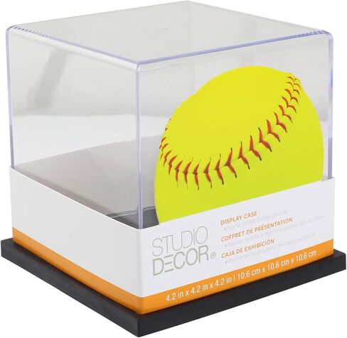 علبة عرض بلاستيكية من Softball من Studio Décor - عرض التذكارات والهدايا التذكارية in Kuwait