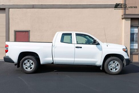 استبدال لنماذج الكابينة المزدوجة 2007-2021 Toyota Tundra | EOS أقنعة الدخان على الطراز القناة الملونين النافذة الجانبية المنحرفات حارس المطر in Saudi Arabia