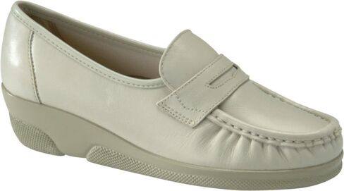 Women's Casual Loafer Flat in Kuwait