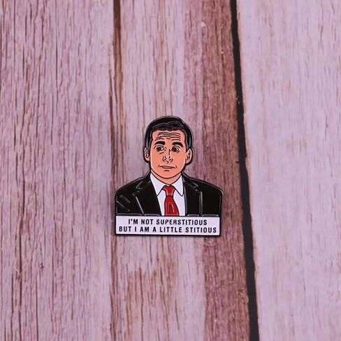 مايكل سكوت أنا لست خرافيًا ، لكنني شارة تلفزيونية من المكتب Dunder Mifflin Comedy Office in Saudi Arabia