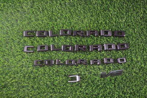 Everlay Emblem 3D Letter Side Door الخلفية الخلفية شارة الخلفية Nameplate متوافقة مع 2023-2024 مجموعة كولورادو V6 من 4pcs (أسود غير لامع) in Kuwait