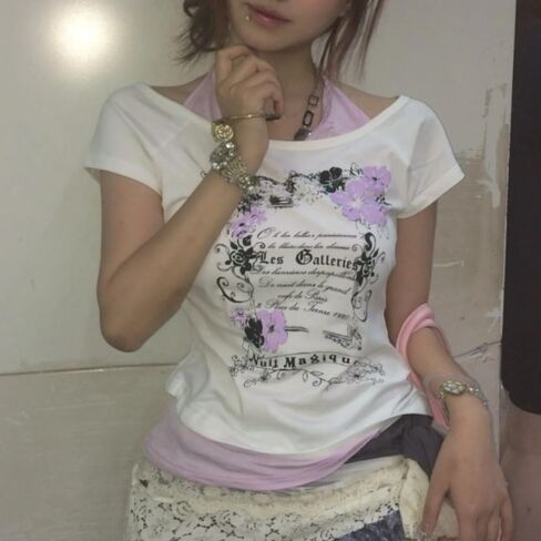قميص Emo Grunge Women Tees Graphic Baby Y2K BRIC TOPS ALT ALT ALT ALT FAID من قطعتين قصيرتين من القمصان in Kuwait