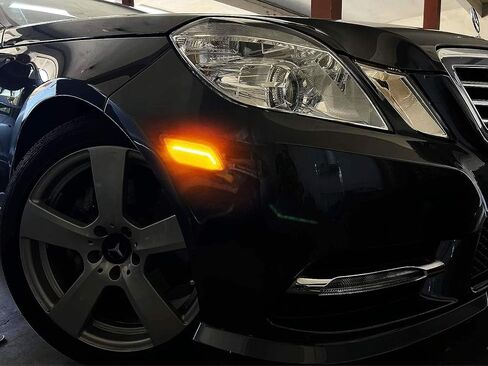 Ijdmtoy Lens Smoked Lens White LED Full Strip Strip Pront Pritfle Marker Lights متوافقة مع 2010-2013 Mercedes W212 Pre-LCI E350 E550 E63 4DR ، مدعوم من SMD LED ، استبدال علامات العنبر OEM AMBER in Saudi Arabia