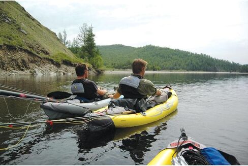 Advanced Elements Attack™ PRO Whitewater Kayak القابل للنفخ - AE1051-Y كاياك Whitewater قابل للنفخ مع مضخة - 9 أقدام و9 بوصات - 25.5 رطل - أصفر in Kuwait
